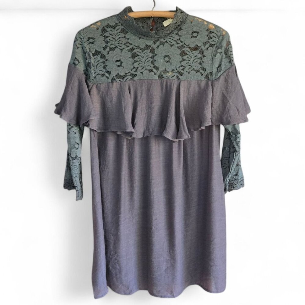 Entro NWT Womens Medium Lace Bodice Dress With Ruffle Front and Lace Sleeves